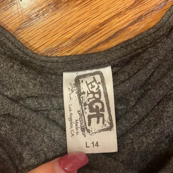 Erge Girl’s Grey Long Sleeve With Criss Cross Neck Size L 14 - Picture 3 of 5